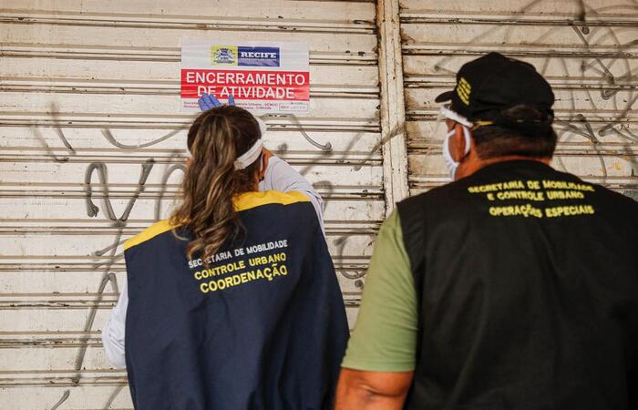 Mais de 70 estabelecimentos são autuados durante operação em Beberibe