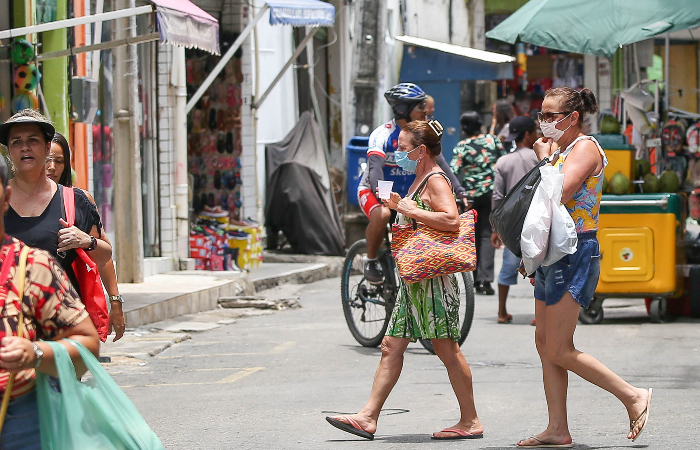 Comércio no Centro do Recife abre aos domingos Local Diario de