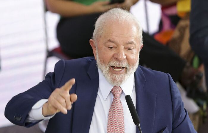 Lula Defende Destina O De Im Veis Da Uni O Abandonados Para Sem Teto