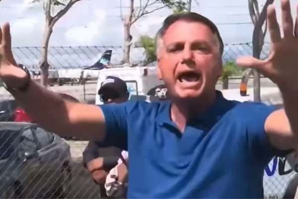 Bolsonaro se irrita apoiadores em sua chegada na Paraíba Últimas