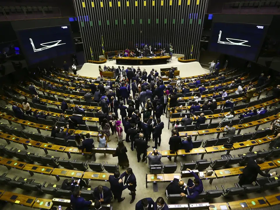 Proposta foi aprovada com 403 votos  (foto: Marcelo Camargo/Agncia Brasil)