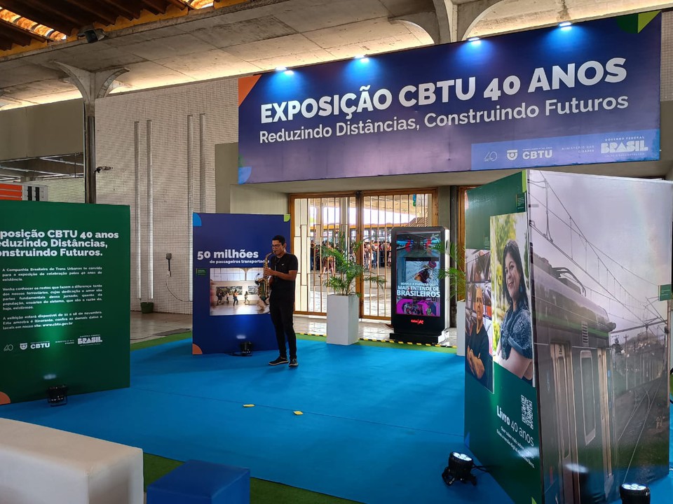 O lanamento foi realizado na Estao Recife, contou com a presena do diretor-presidente da CBTU, Jos Marques e a superintendente local Marcela Campos; alm de autoridades locais e empregados (Foto: Divulgao)