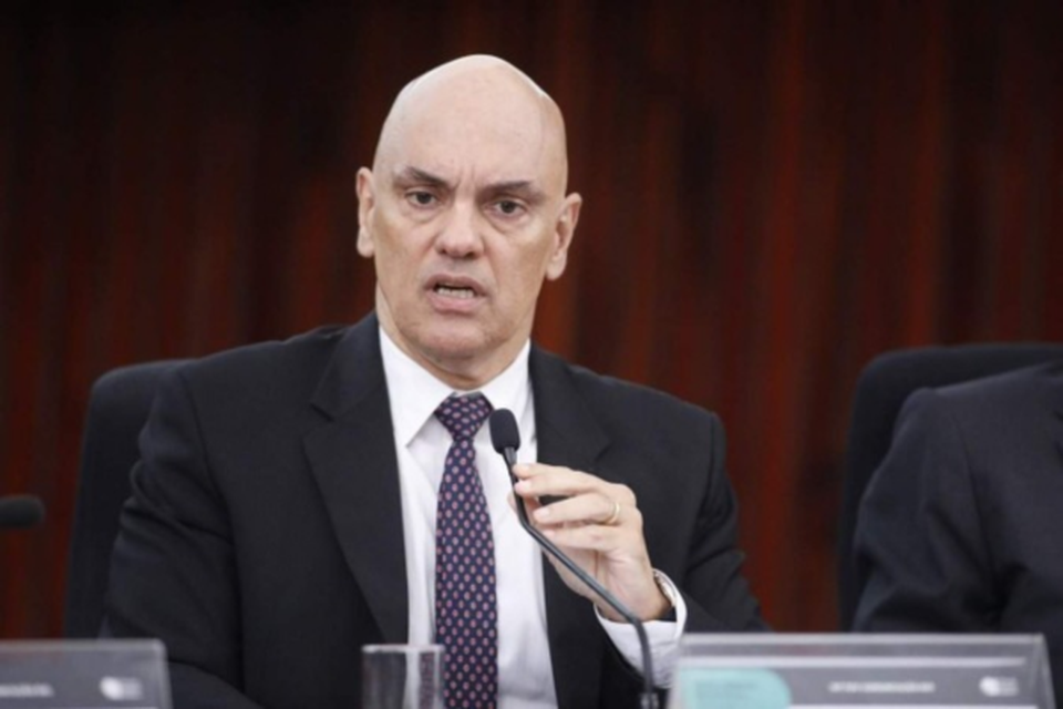 Ministro do STF tem segurana reforada desde 2022, quando passou a ser alvo de ameaas pela internet  (Crdito: Alejandro Zambrana/Secom/TSE)