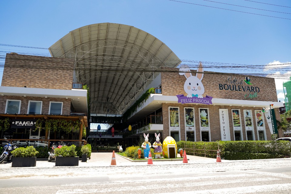 Centro comercial de Aldeia  (Foto: Rafael Vieira/DP)