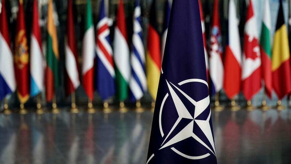 Assembleia Parlamentar da OTAN aprovou uma declarao de apoio  capacidade da Ucrnia de atacar alvos militares na Rssia tambm com armas fornecidas pelos aliados (Foto: KENZO TRIBOUILLARD/AFP via Getty Images)