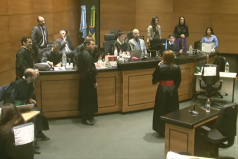 
Primeiro dia do julgamento foi marcado pelos depoimentos de familiares das vtimas (Crdito: Reproduo/YouTube/Tribunal de Justia do Estado do Rio de Janeiro)