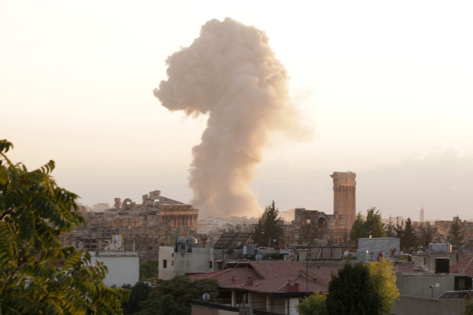 Por sua vez, o Hezbollah afirmou que lanou "dezenas de foguetes" contra duas bases israelenses (foto: Nidal SOLH / AFP)