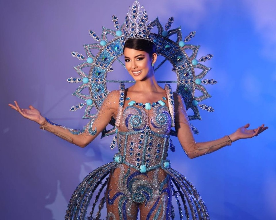 A pernambucana foi a primeira  me e primeira mulher casada a levar a coroa de Miss Brasil (Foto: Gabriel Correia/Luana Cavalcanti via Instagram)