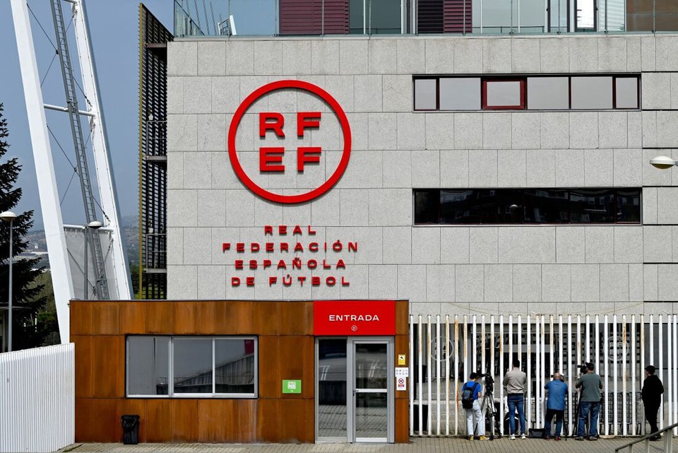 Sede da Real Federao Espanhola de Futebol (RFEF), em Madri (Foto: JAVIER SORIANO/ AFP
)