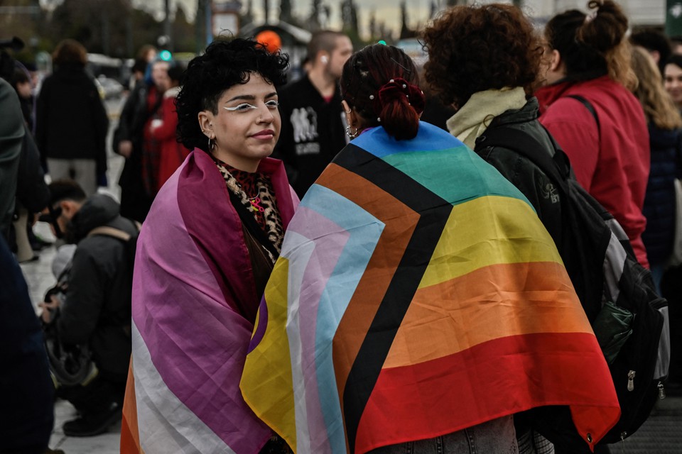 Associaes LGBTQIAP  da Grcia celebraram as conquistas  (foto: Aris MESSINIS / AFP)