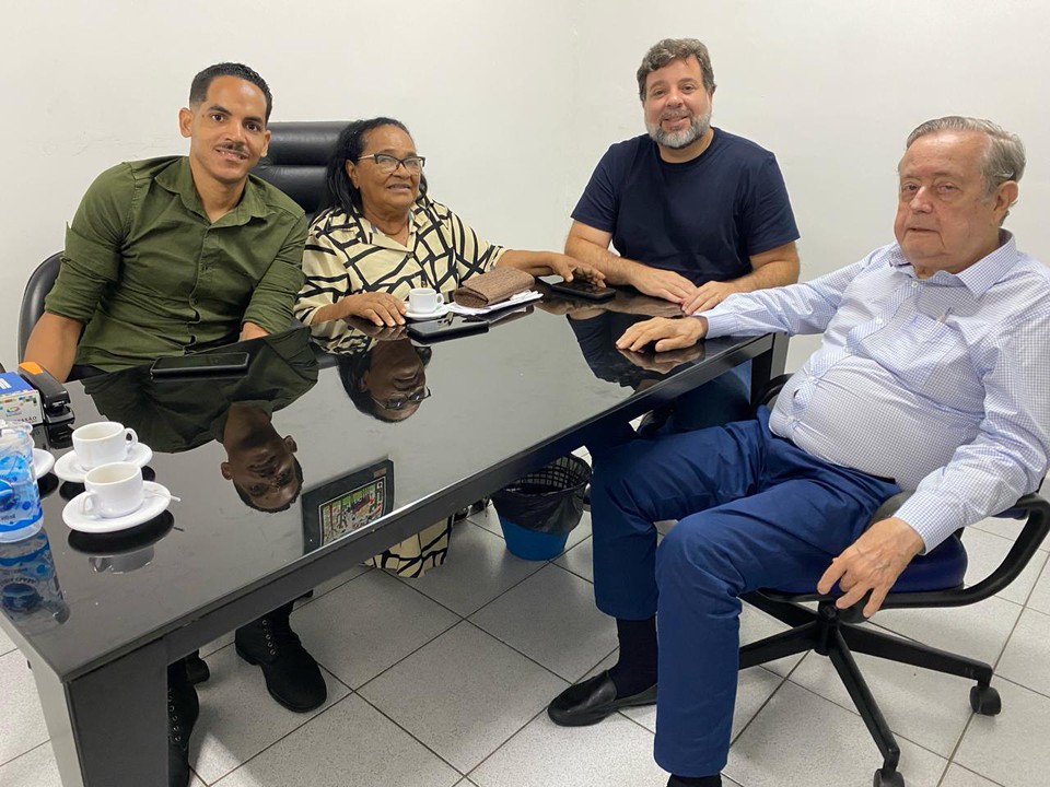 Diogo, Luzia, Noronha e o secretrio Roberto Pereira falaram sobre a festa  (Foto: DP)