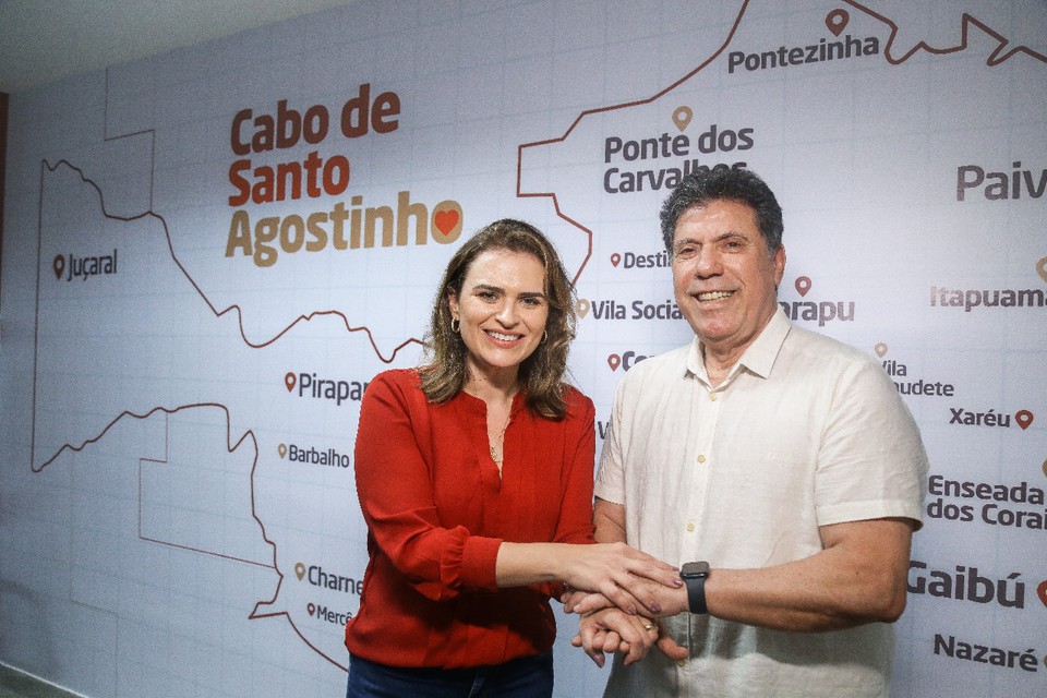 Marlia Arraes e Lula Cabral, pr-candidato  prefeitura do Cabo (Pedro Batista/Divulgao)