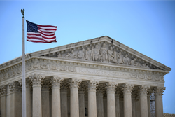 Suprema Corte adia ainda mais o julgamento federal de Trump (Crdito: DREW ANGERER / AFP)