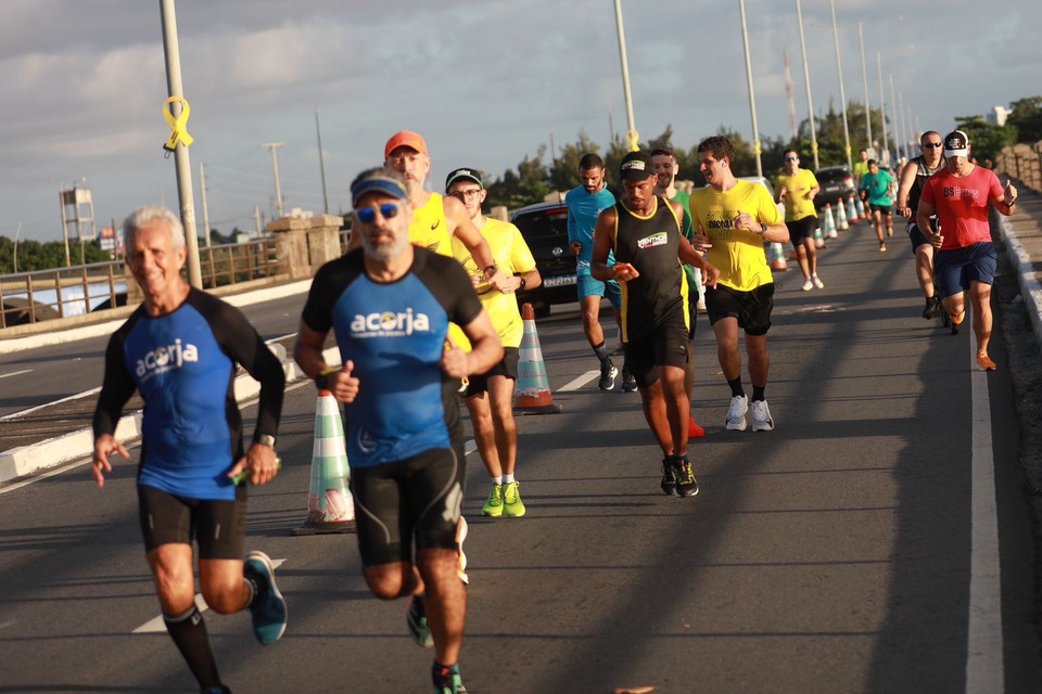 Atletas acordaram cedo para prestigiar novidade (Foto: Prefeitura do Recife)