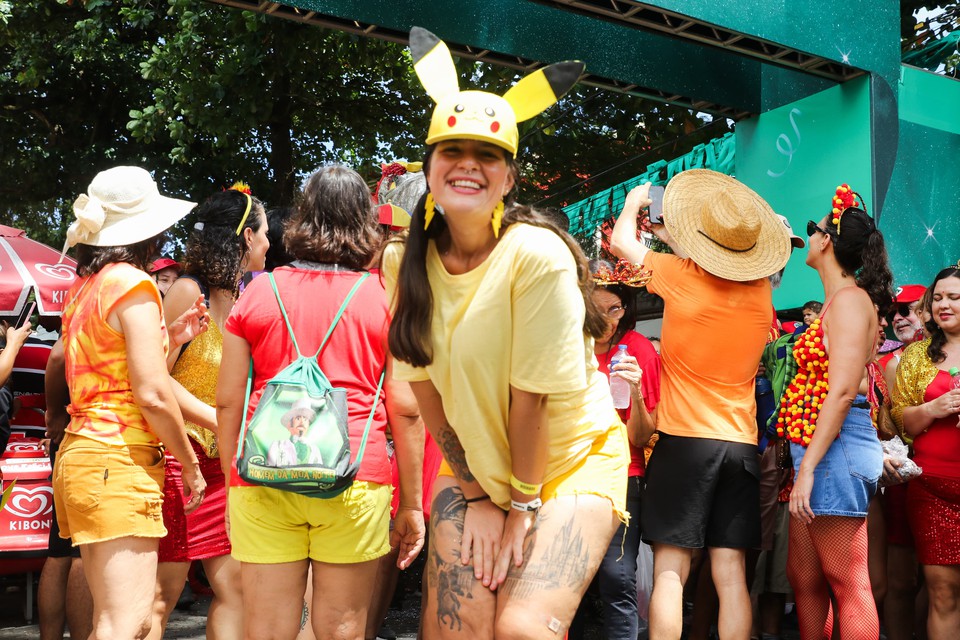 Personagem do Pikachu tambm esteve presente no Bloco ''Eu acho  pouquinho''. (Foto: Sandy James/ DP Foto)