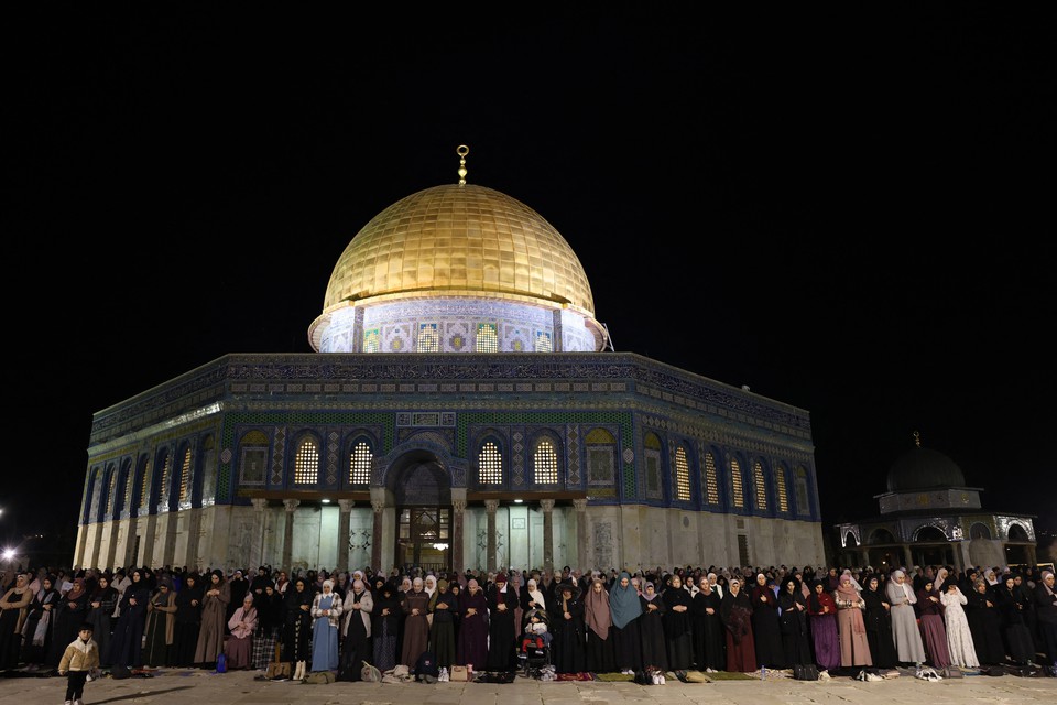 Esplanada das Mesquitas, conhecida pelos judeus como Monte do Templo (Foto: AHMAD GHARABLI / AFP
)
