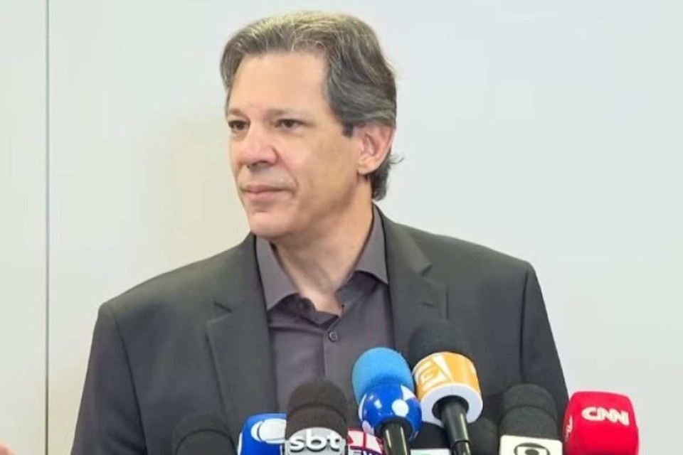 
Segundo o Haddad, a medida faz parte do pacote para reduzir os gastos tributrios, em face  queda na arrecadao do governo (foto: Reproduo/TV Brasil)