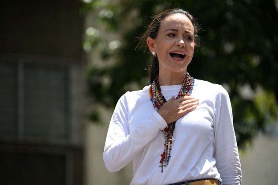 

"Propor isso  desconhecer o que aconteceu em 28 de julho.  um desrespeito aos venezuelanos", frisou Mara Corina Machado (foto: AFP)