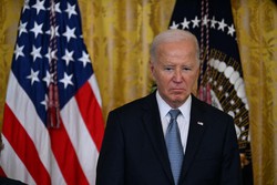 Biden luta para manter viva sua candidatura  reeleio (foto: JIM WATSON / AFP)