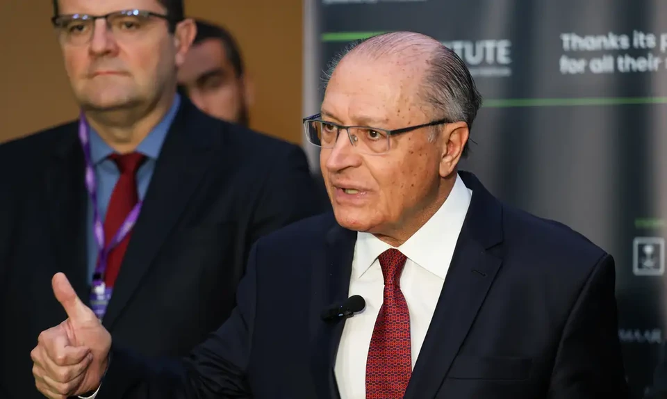 Alckmin afirma que o Brasil est compromissado com o equilbrio fiscal (foto: Tomaz Silva/Agncia Brasil)