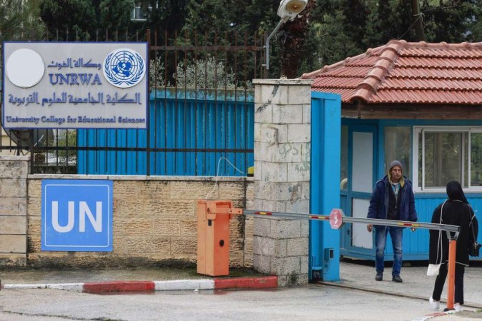 Comissrio-geral da UNRWA apelou que os pases no suspendam o financiamento a organizao humanitria (Foto: JAAFAR ASHTIYEH / AFP)