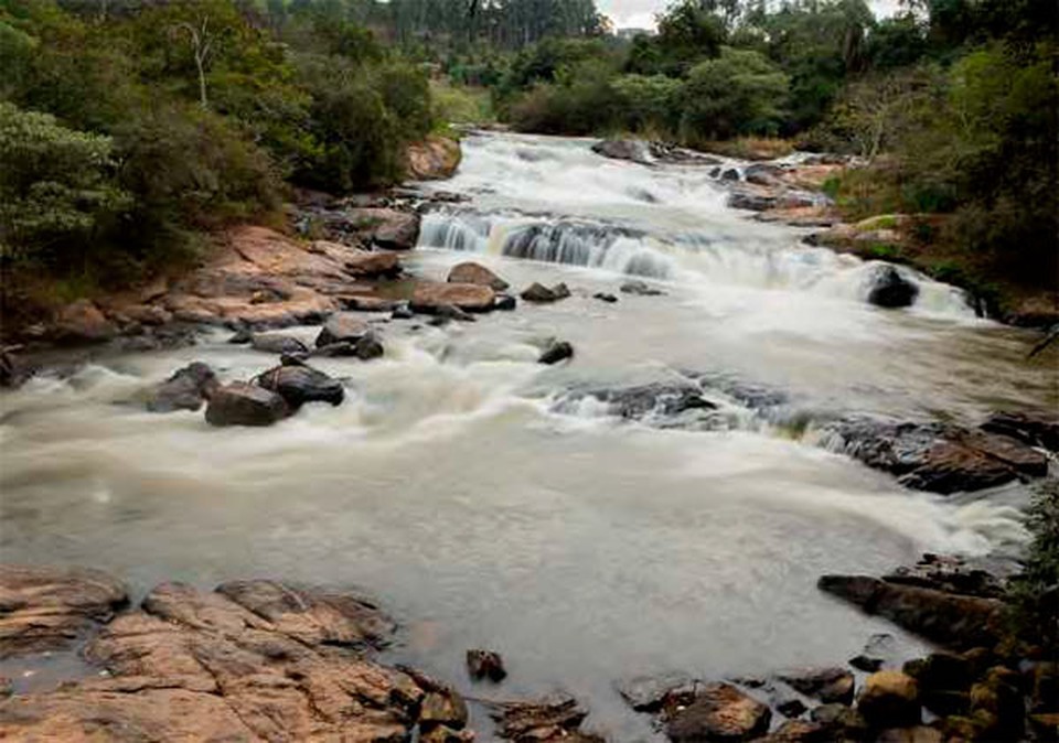 Cachoeiras compem a paisagem da cidade de Extrema (FOTO: NILMAR LAGE/DIVULGAO)