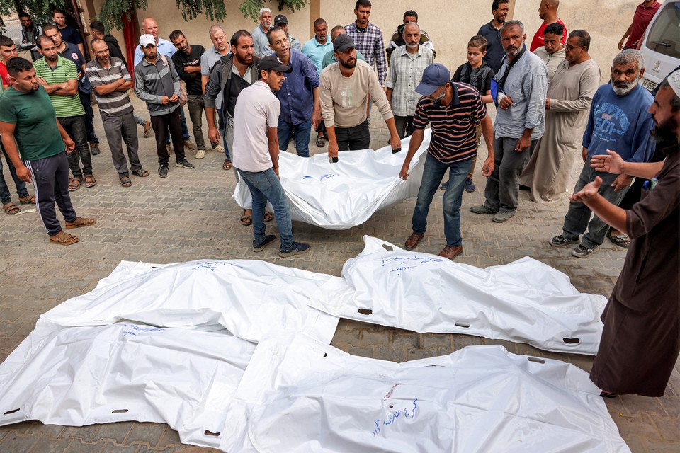 Alm dos mortos, 15 pessoas ficaram feridas  (foto: BASHAR TALEB / AFP)