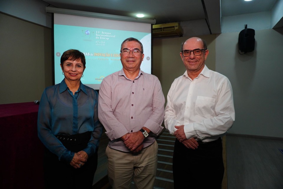 Cynthia Suassuna, Padre Lcio Flvio Cirne e Fbio Pedroso coordenam o evento, que ter programao diversificada  (Francisco Silva/DP )