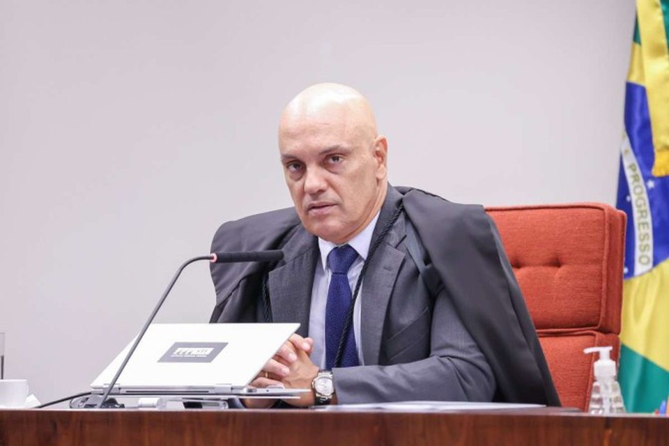 
Moraes afirmou que a comunicao no pode ser estabelecida mesmo via terceiros, nem por e-mail ou outros meios fsicos ou virtuais (foto: Antonio Augusto/SCO/STF)