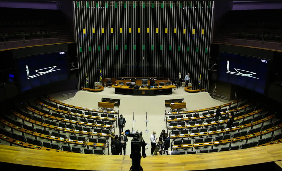 O texto final do projeto fixa em 22 semanas de gestao o prazo mximo para abortos legais (Foto: Antonio Cruz/Agncia Brasil)