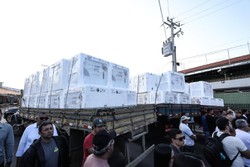 Mercado Pblico da Carne de Caruaru recebe 232 novos freezers (Foto: Hesodo Ges/Secom)