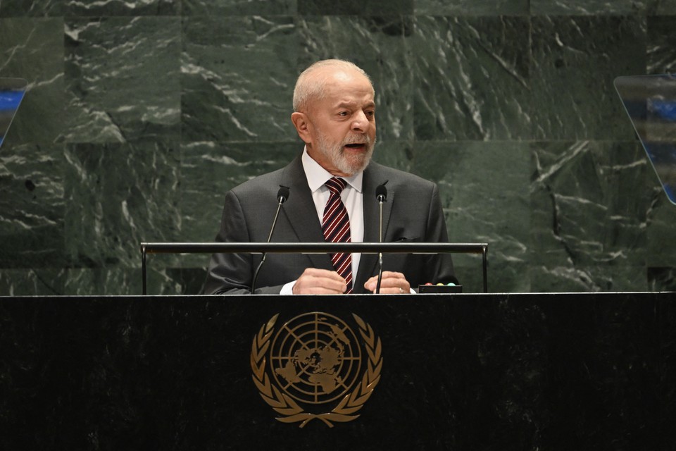 Presidente brasileiro discursou neste domingo (22) (ANGELA WEISS / AFP
)