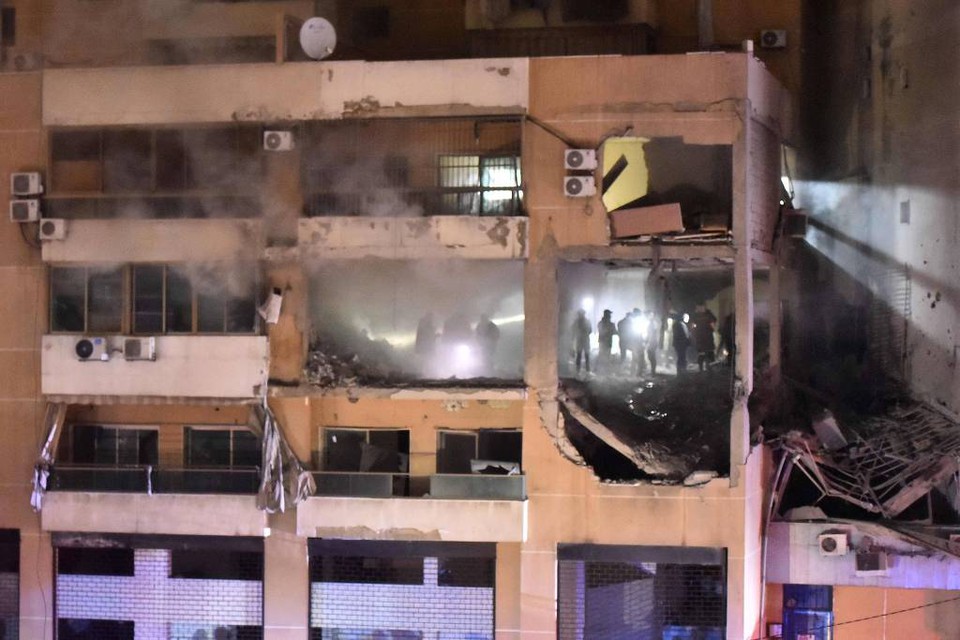 Prdio que abrigava o vice-chefe do Hamas foi destrudo em bombardeio  (foto: AFP)