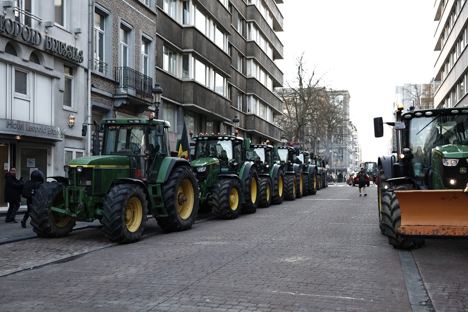 Protesto dos agricultores em Bruxelas, na Blgica (Foto: SAMEER AL-DOUMY / AFP
)