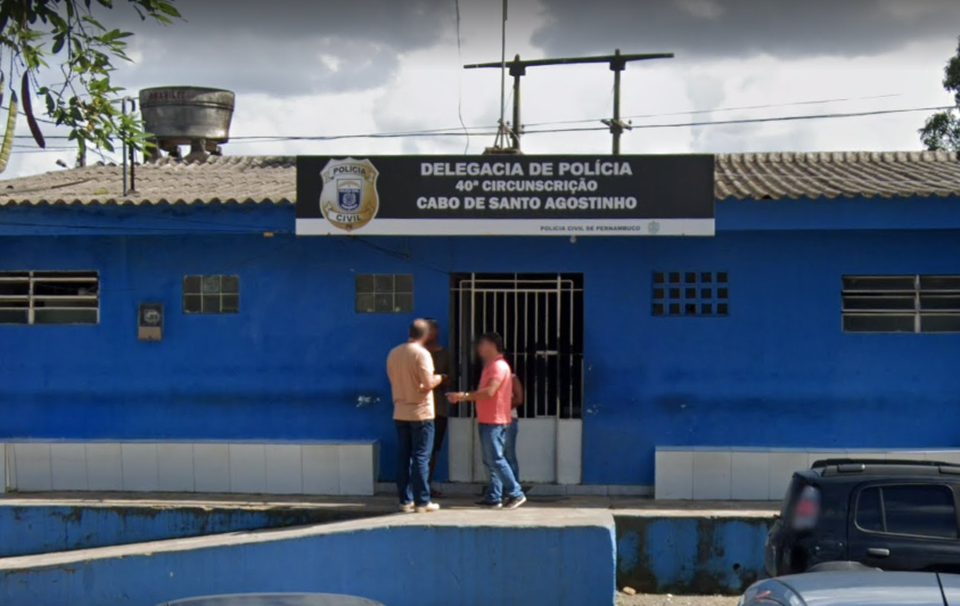 O comisso de polcia que  alvo das investigaes  lotado da Delegacia do Cabo de Santo Agostinho, no Grande Recife  (Foto: Arquivo )