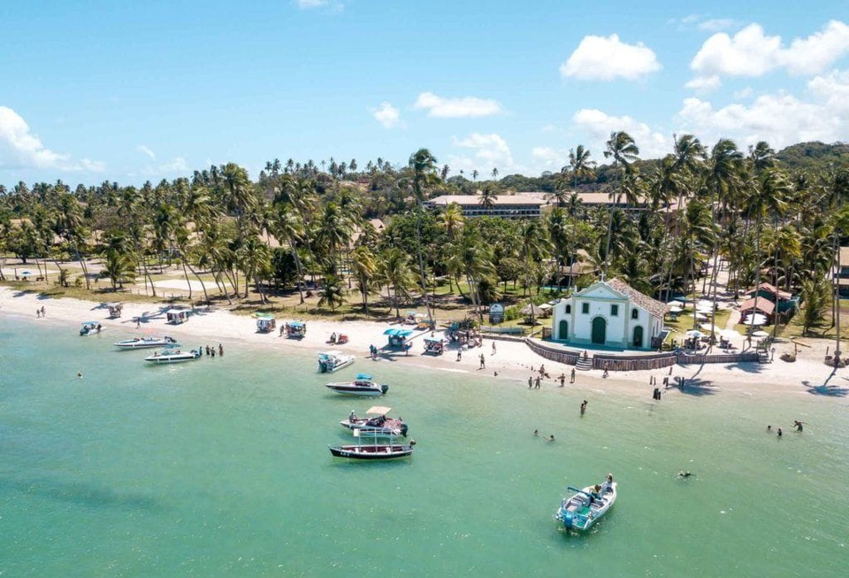 O resort fica na Praia dos Carneiros, no Litoral Sul do Estado  (Foto: Reproduo/Redes Sociais )