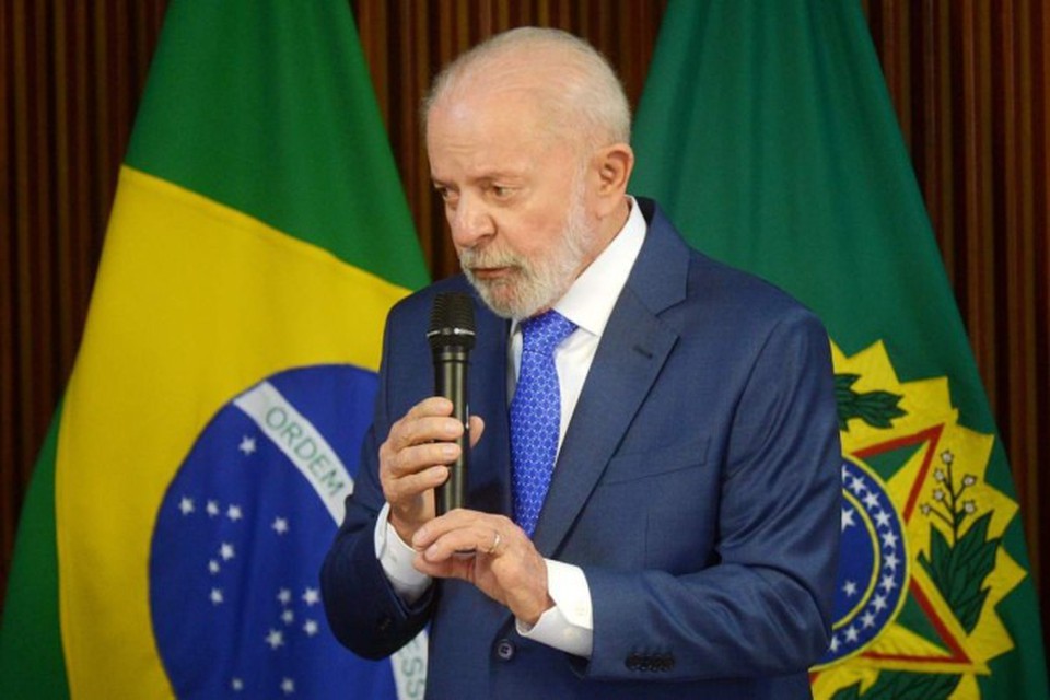 
Lula: "Tem muita gente gastando o que no tem, e ns achamos que isso tem que ser tratado como uma questo de dependncia"  (foto: Ed Alves/CB/DA.Press)