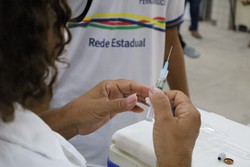 Vacinar  preciso: nova lei estabelece campanha estadual de vacinao em escolas pblicas de Pernambuco (Foto: Arquivo/SES-PE)