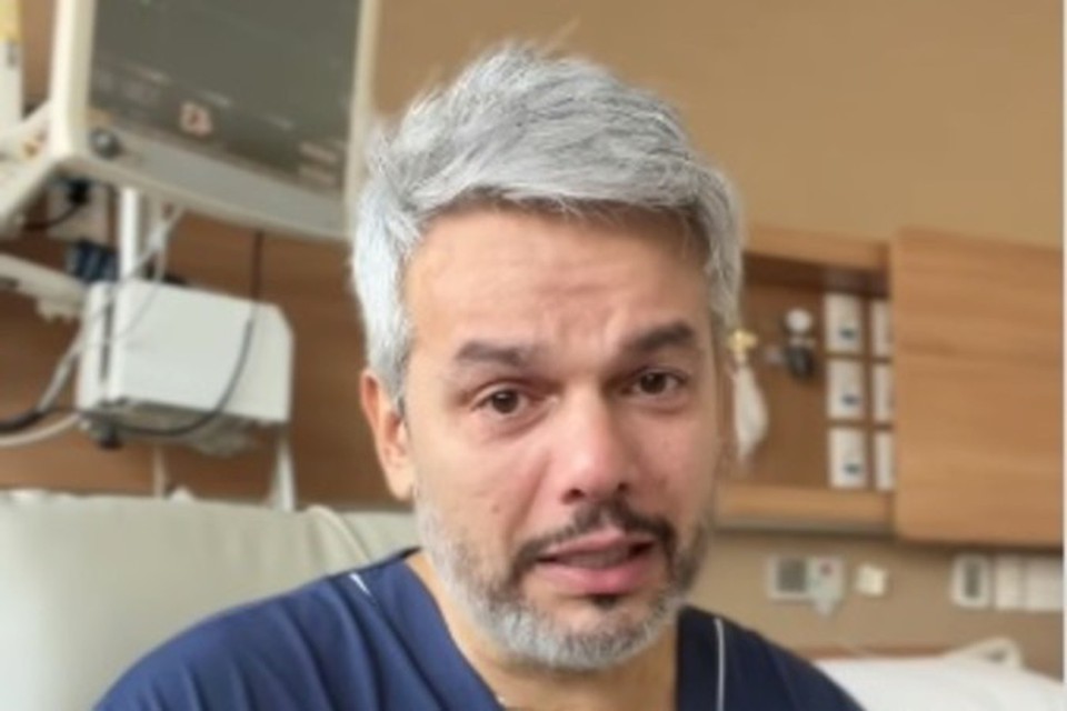 O apresentador Otaviano Costa descobriu que tinha um aneurista da aorta ascendente torcica e passou por uma cirurgia de 7 horas no hospital Srio Libans, em So Paulo (Foto: Reproduo/Instagram/otaviano)