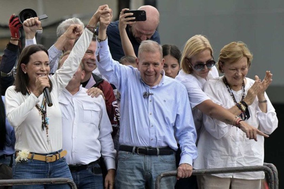 Investigao penal contra os lderes opositores foi aberta nesta segunda-feira (05) (foto: Yuri CORTEZ / AFP)