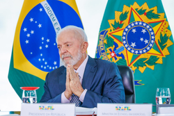 Lula sanciona a taxao das blusinhas; saiba mais (Crdito: Ricardo Stuckert / PR)