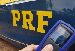 Motorista  detido pela PRF com teor alcolico quatro vezes acima do considerado crime  (Foto: PRF )