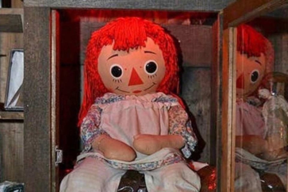 
Anabelle original est trancada em um museu desde 1970 (foto: Reproduo/redes sociais)