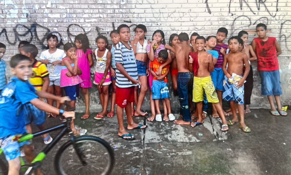 Essa festa se tornou um momento muito esperado pela comunidade, reunindo crianas em torno da diverso e da alegria (Foto: Acervo pessoal/reproduo Marina Torres/DP Foto)