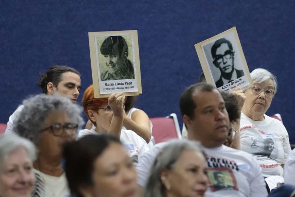 Familiares de mortos e desaparecidos se manifestam em evento no Ministrio dos Direitos Humanos e Cidadania
 (Crdito: Clarice Castro/Ministrio dos Direitos Humanos e Cidadania)