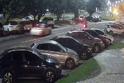 O carro de luxo foi apreendido em um condomnio da Barra da Tijuca momentos depois do acidente 