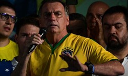 
Em maro deste ano, Bolsonaro j havia sido indiciado pelos crimes de associao criminosa e insero de dados falsos no SUS. No entanto, o inqurito retornou  PGR para novas diligncias
