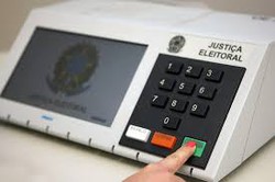  Ainda no sabe onde vai votar  no domingo?  Servios do TRE-PE ajudam a consultar locais  pela internet  (Foto: Arquivo)