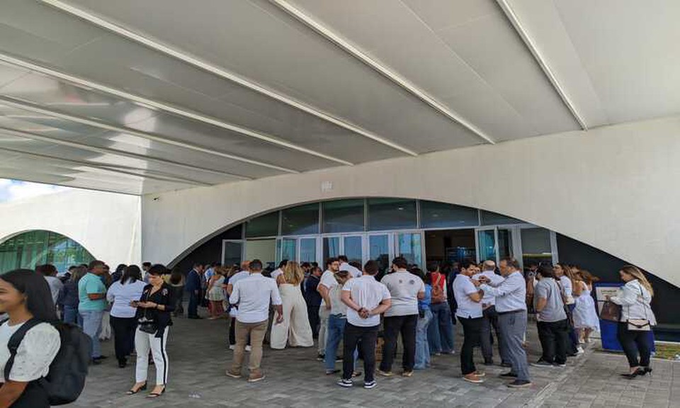 Advogados que preferirem votar de forma presencial podem comparecer ao Recife Expo Center ou nas 29 subseccionais espalhadas por todo Estado (Foto: Cortesia)