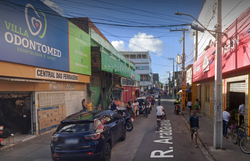 Obra de drenagem causa bloqueio em Braslia Teimosa nesta segunda-feira (Foto: Reproduo/Google Street View)